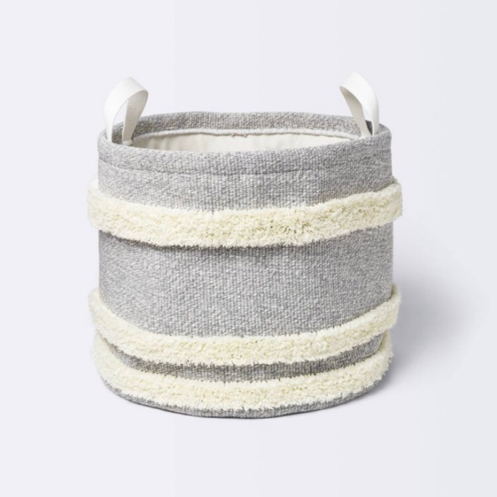NWT Tufted Round Storage Bin from Cloud Island Gray/ Cream Large